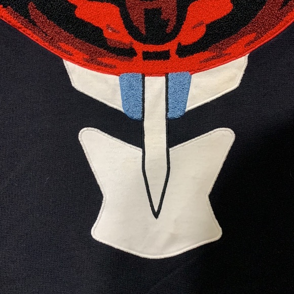 🔥 Givenchy African Snake Embroidered Crewneck Black Sweatshirt Medium - Picture 5 of 7